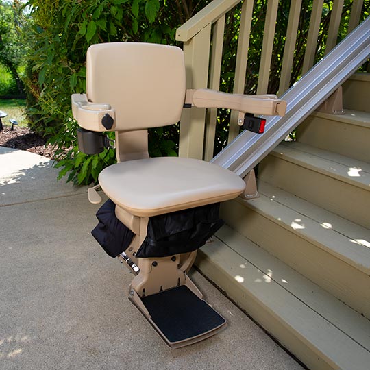 bruno-elite-straight-outdoor-stair-lift